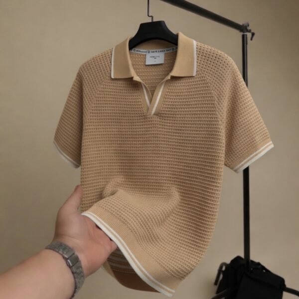 Retro knit polo in beige