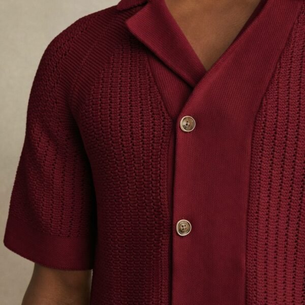 The Heritage Knit Shirt in marron